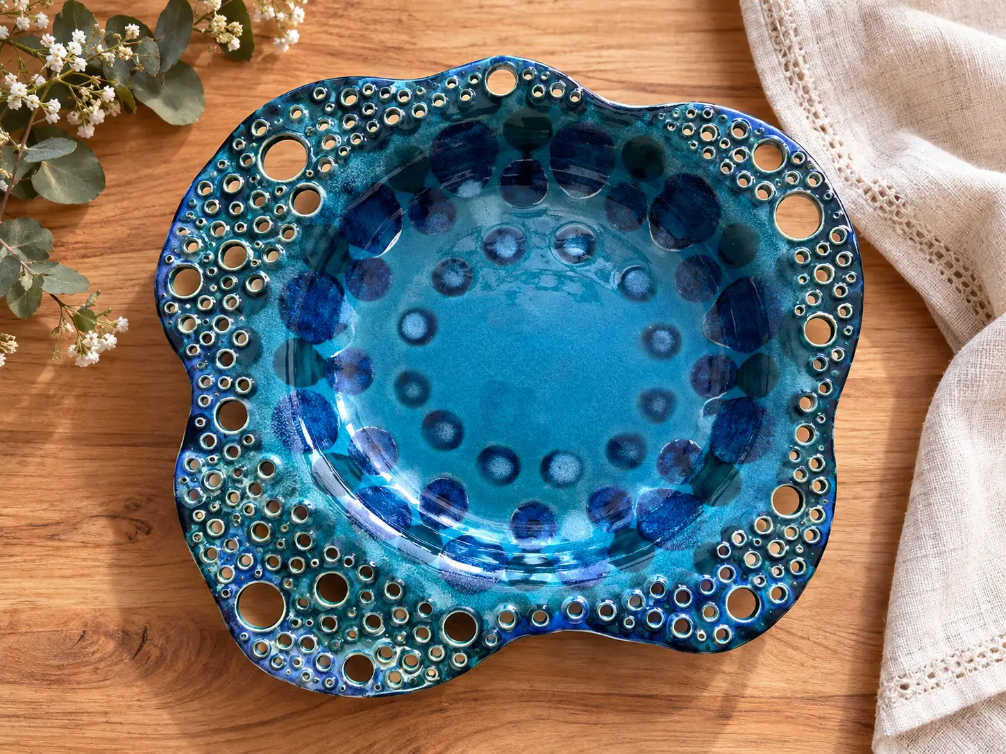 The Oceanic Bubble Plate