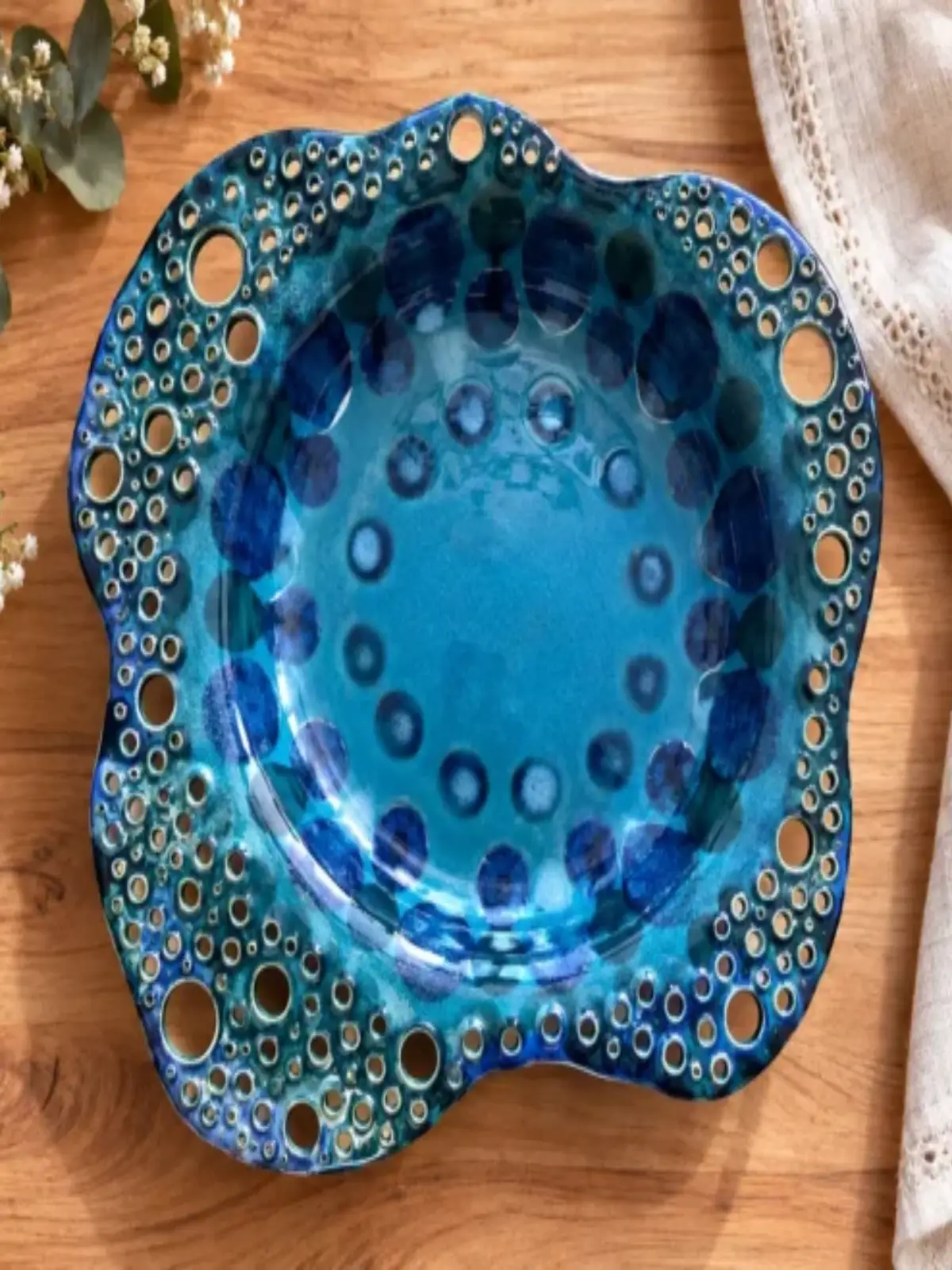 The Oceanic Bubble Plate